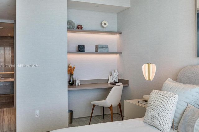 18975 E Collins Avenue 3802, Sunny Isles Beach, FL 33160