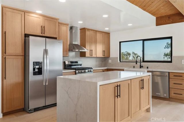 28851 Shady Place, Laguna Beach, CA 92651
