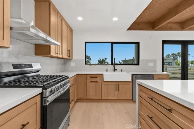 28851 Shady Place, Laguna Beach, CA 92651