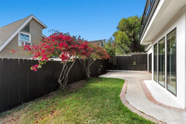 28851 Shady Place, Laguna Beach, CA 92651