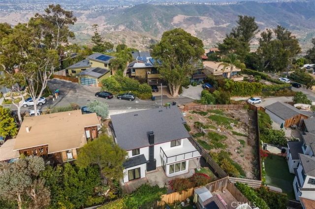 28851 Shady Place, Laguna Beach, CA 92651