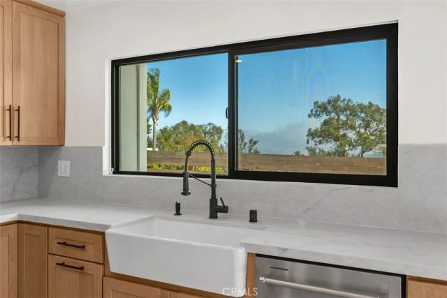 28851 Shady Place, Laguna Beach, CA 92651