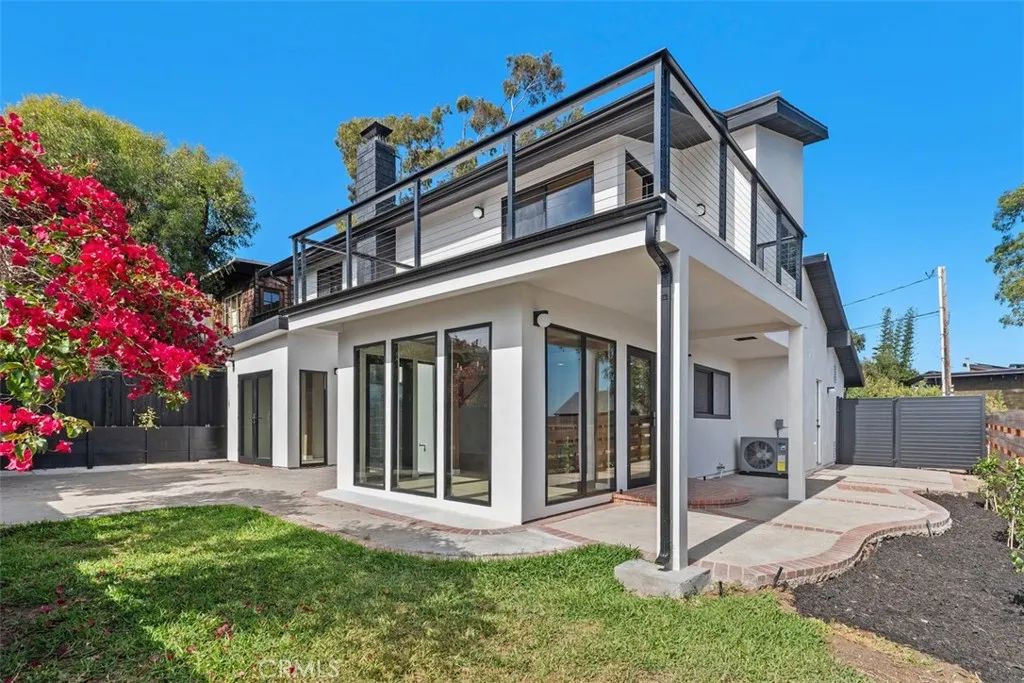 28851 Shady Place, Laguna Beach, CA 92651