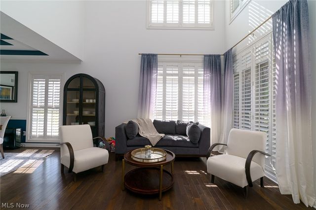 21711 Woodfield Trail, Strongsville, OH 44149