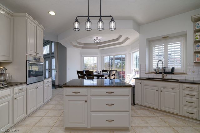 21711 Woodfield Trail, Strongsville, OH 44149