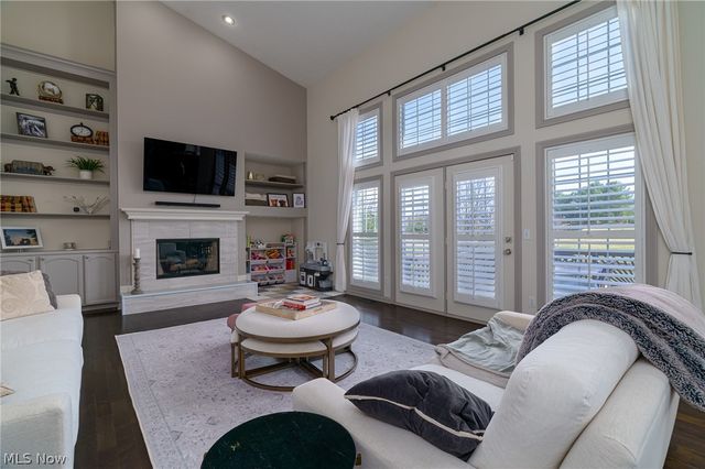 21711 Woodfield Trail, Strongsville, OH 44149