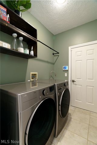 21711 Woodfield Trail, Strongsville, OH 44149