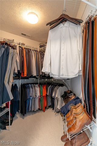 21711 Woodfield Trail, Strongsville, OH 44149