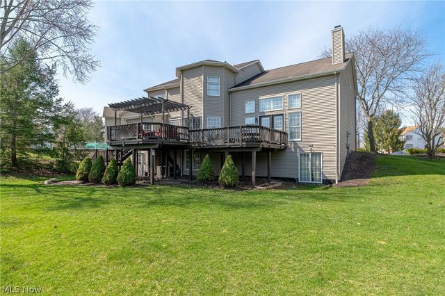 21711 Woodfield Trail, Strongsville, OH 44149