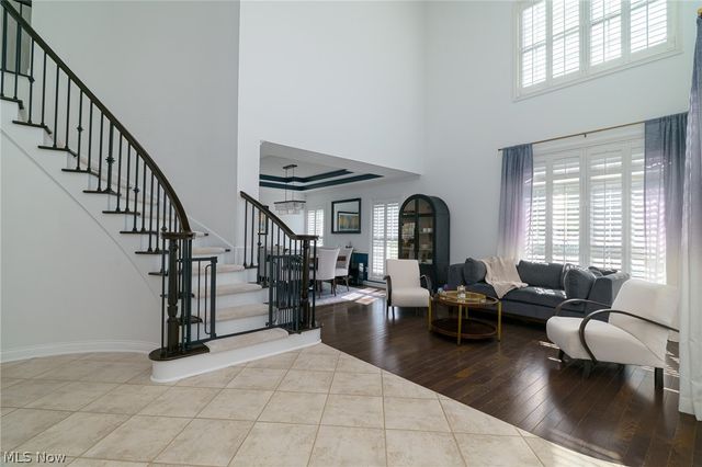 21711 Woodfield Trail, Strongsville, OH 44149