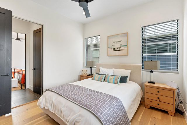 102 Cypress Shore Lane LN, Kingsland, TX 78639