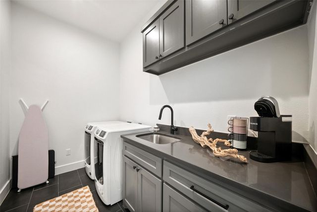 102 Cypress Shore Lane LN, Kingsland, TX 78639