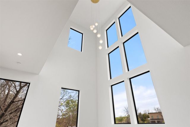 102 Cypress Shore Lane LN, Kingsland, TX 78639