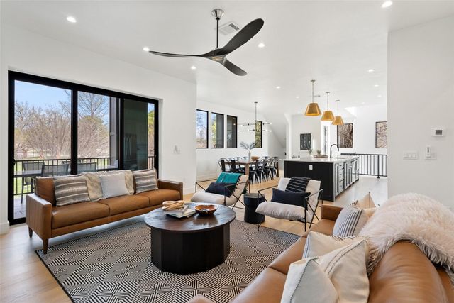 102 Cypress Shore Lane LN, Kingsland, TX 78639