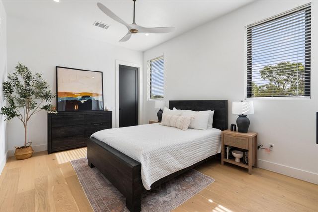 102 Cypress Shore Lane LN, Kingsland, TX 78639