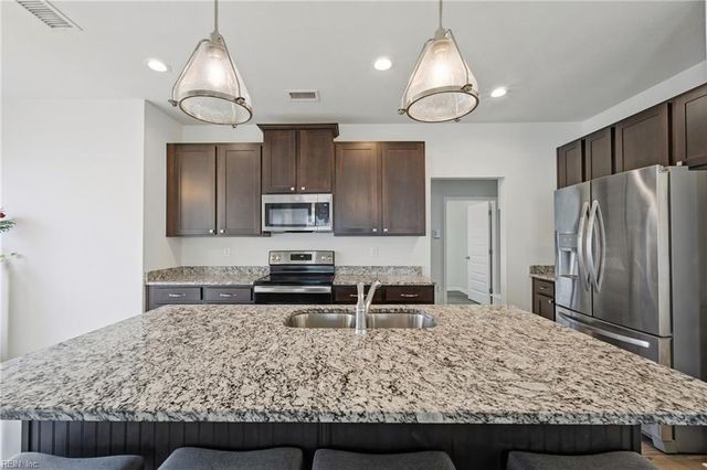 106 Sea Hero CT, Suffolk, VA 23435