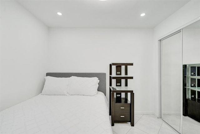 5514 SW 28th Terrace, Dania Beach, FL 33312