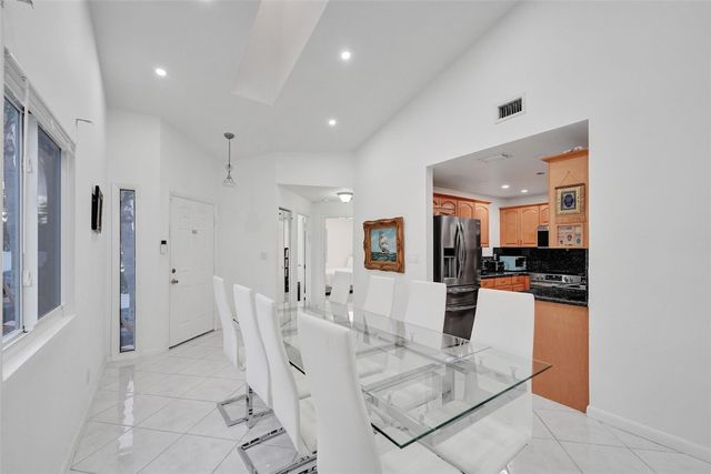 5514 SW 28th Terrace, Dania Beach, FL 33312