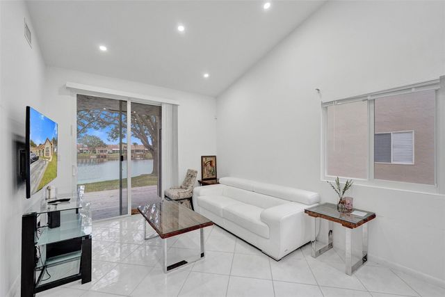 5514 SW 28th Terrace, Dania Beach, FL 33312