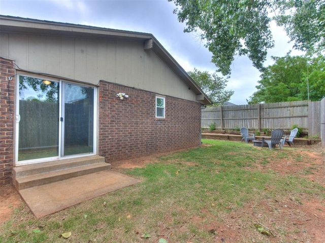 1019 N Blackwelder Avenue, Edmond, OK 73034