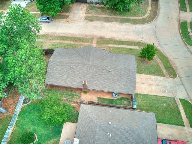 1019 N Blackwelder Avenue, Edmond, OK 73034