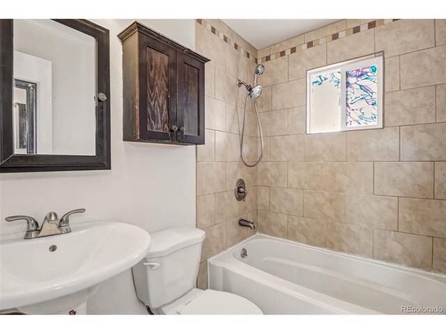 2217 Ontario Dr, Colorado Springs, CO 80910