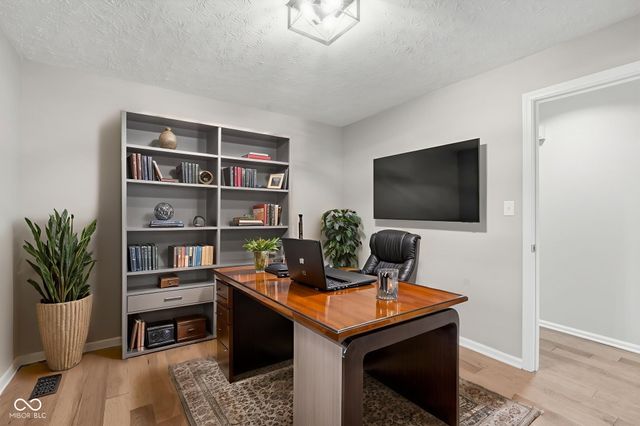 15812 Joliet Road, Westfield, IN 46074