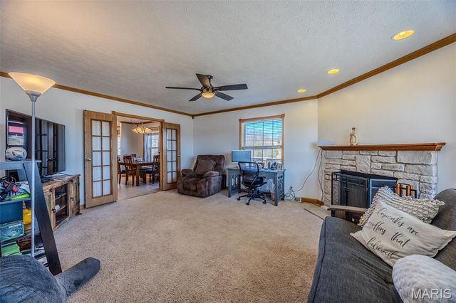 28345 Sapphire Drive, Richland, MO 65556