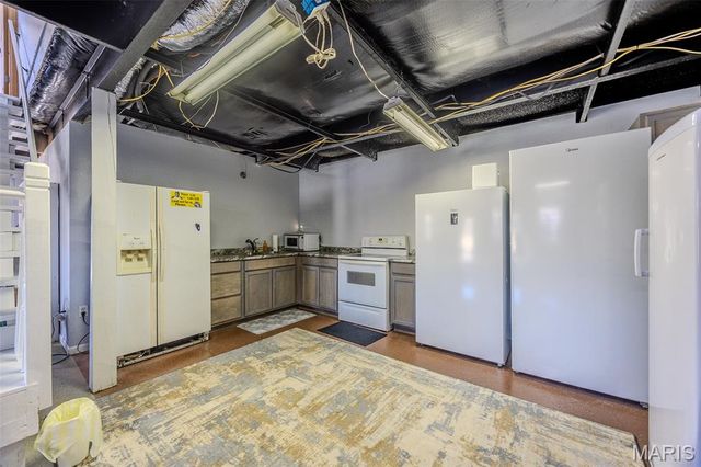 28345 Sapphire Drive, Richland, MO 65556