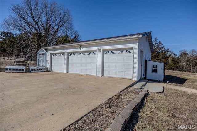 28345 Sapphire Drive, Richland, MO 65556