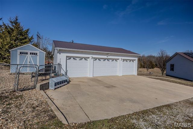 28345 Sapphire Drive, Richland, MO 65556