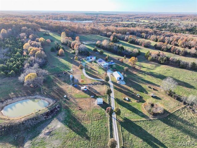 28345 Sapphire Drive, Richland, MO 65556