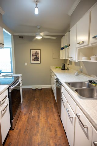 3080 Walnut Grove Rd Apt 406, Memphis, TN 38111