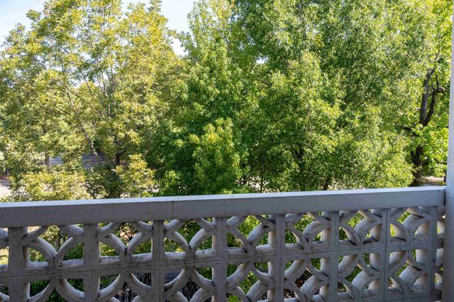 3080 Walnut Grove Rd Apt 406, Memphis, TN 38111