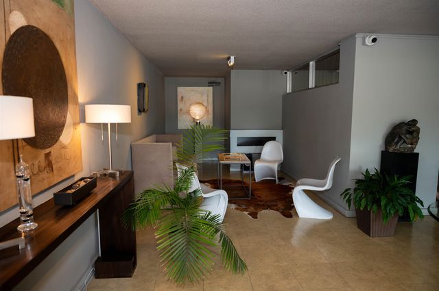 3080 Walnut Grove Rd Apt 406, Memphis, TN 38111