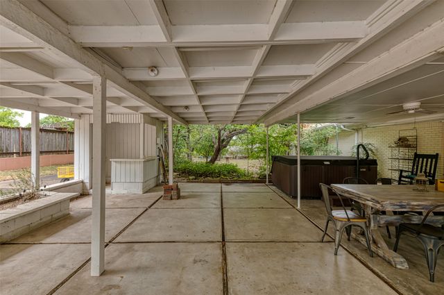 706 Norton Street, Weatherford, TX 76086