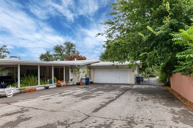706 Norton Street, Weatherford, TX 76086
