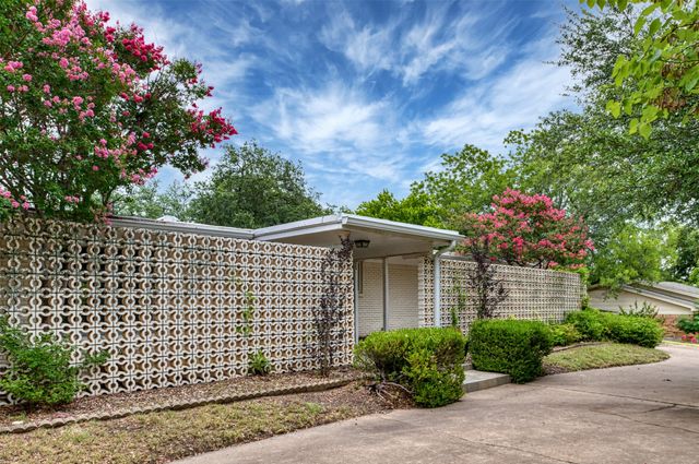 706 Norton Street, Weatherford, TX 76086