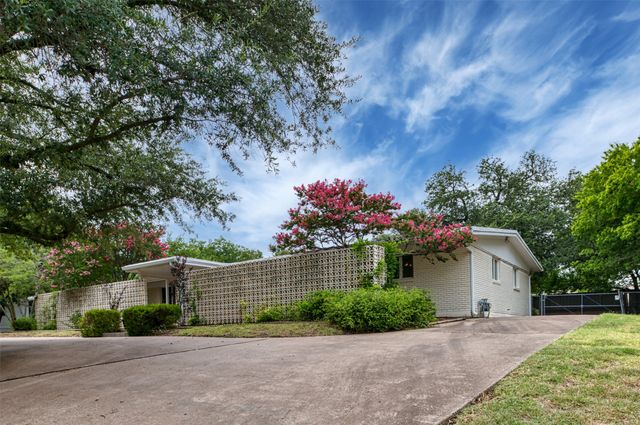 706 Norton Street, Weatherford, TX 76086