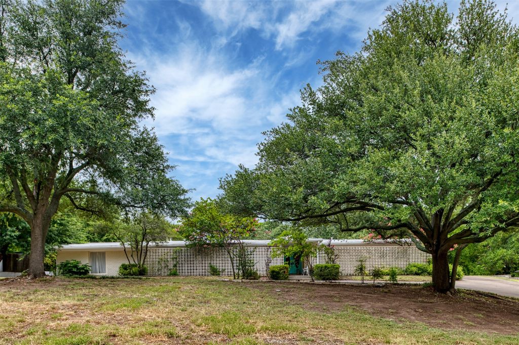 706 Norton Street, Weatherford, TX 76086