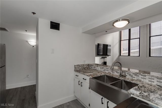 1133 W 9th Street 120, Cleveland, OH 44113