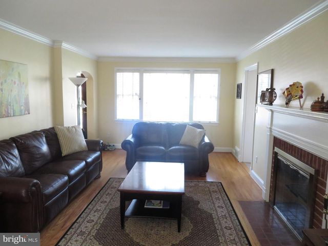 25 N GARFIELD ST, Arlington, VA 22201