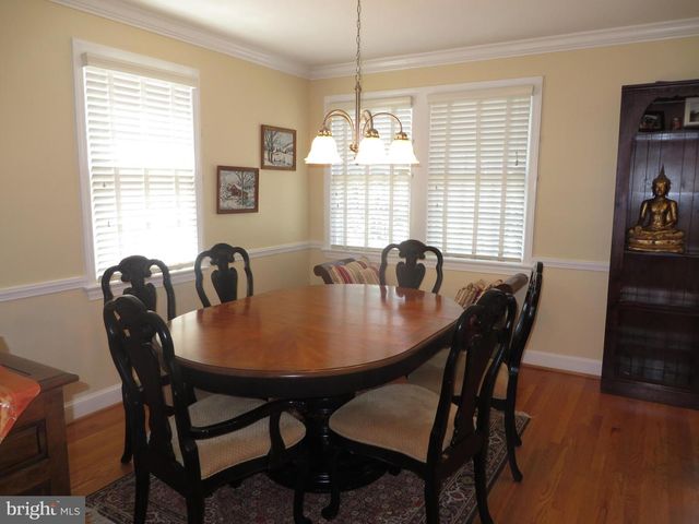 25 N GARFIELD ST, Arlington, VA 22201