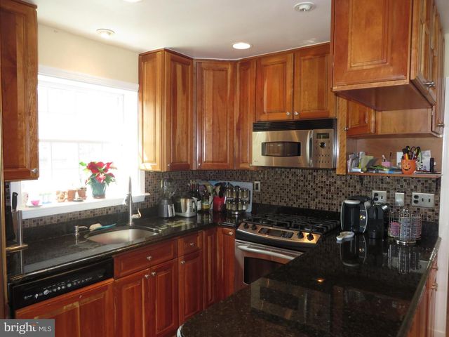 25 N GARFIELD ST, Arlington, VA 22201