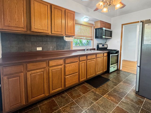 17902 Community Street, Lansing, IL 60438