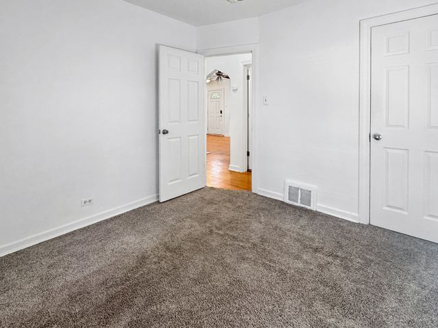 17902 Community Street, Lansing, IL 60438