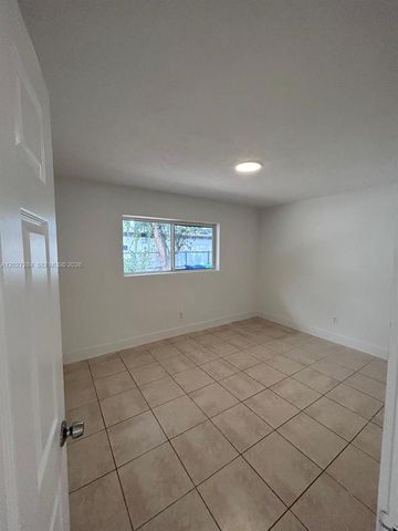 1130 NW 76th Street 1130, Miami, FL 33150