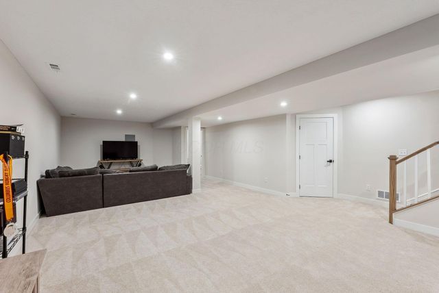 228 Livorno Road, Delaware, OH 43015