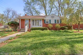 29825 W Chicago Street, Livonia, MI 48150