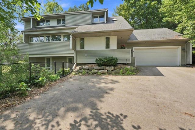 5310 N Cook Street, Mcfarland, WI 53558